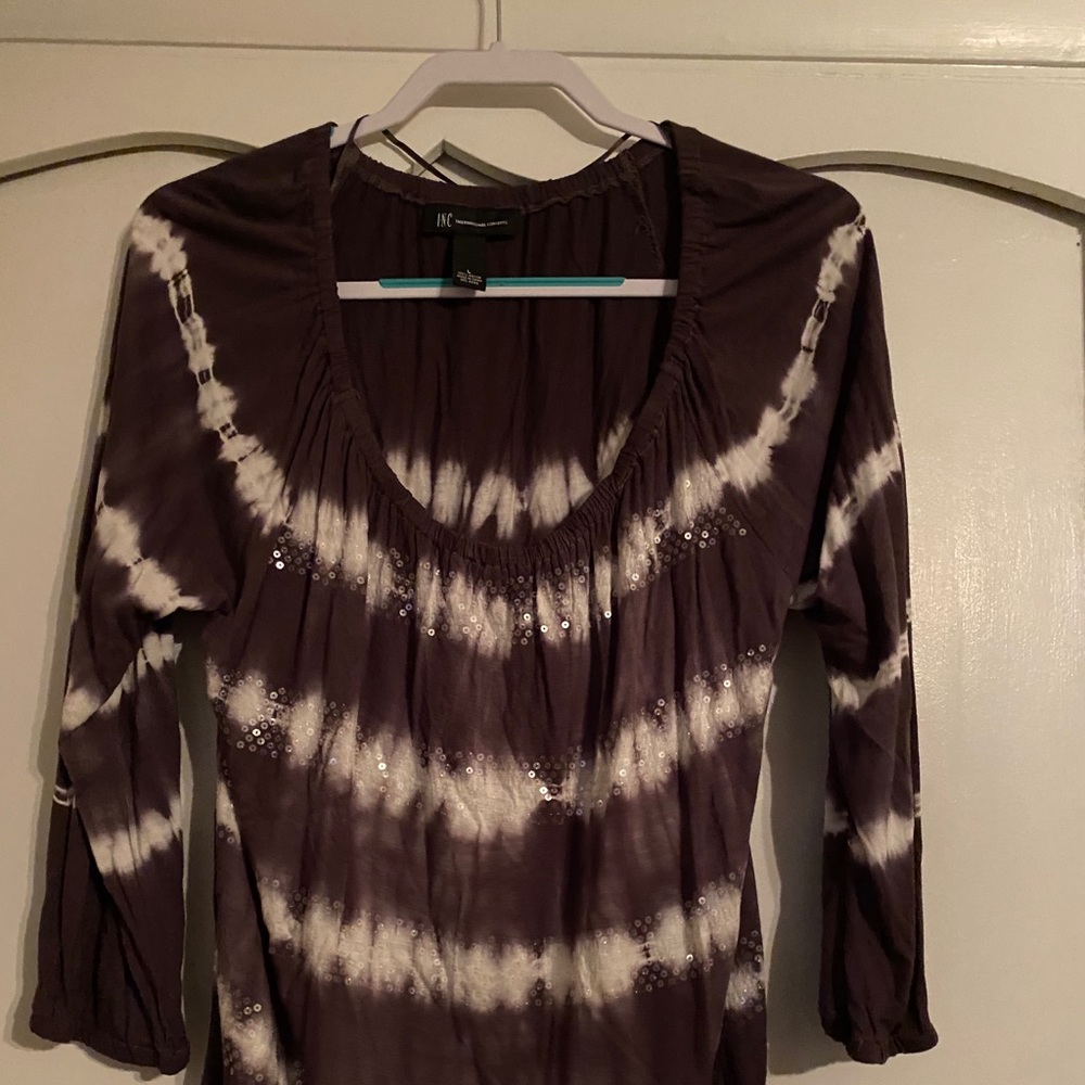 Tie dyed top with stones